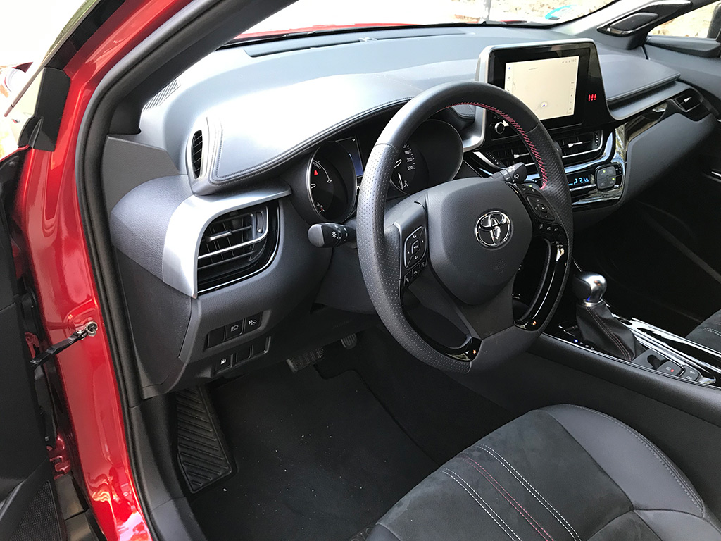 Probamos el Toyota C-HR la apuesta deportiva en formato SUV compacto