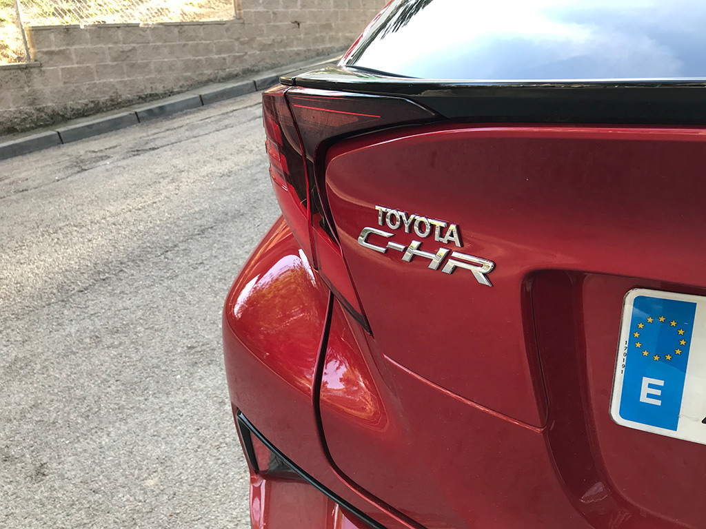 Probamos el Toyota C-HR la apuesta deportiva en formato SUV compacto