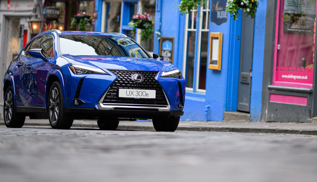 Nuevo Lexus UX 300e
