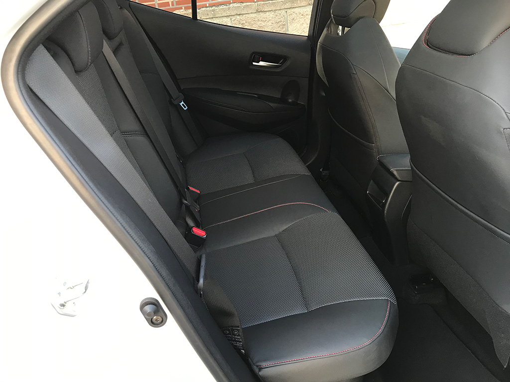 Toyota Corolla 200H a prueba, mejorado en muchos aspectos