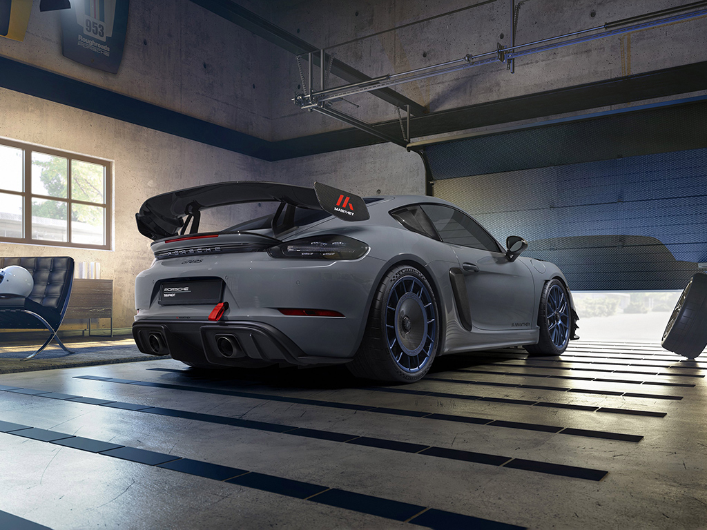 Porsche 718 Cayman GT4 RS con KIT Manthey