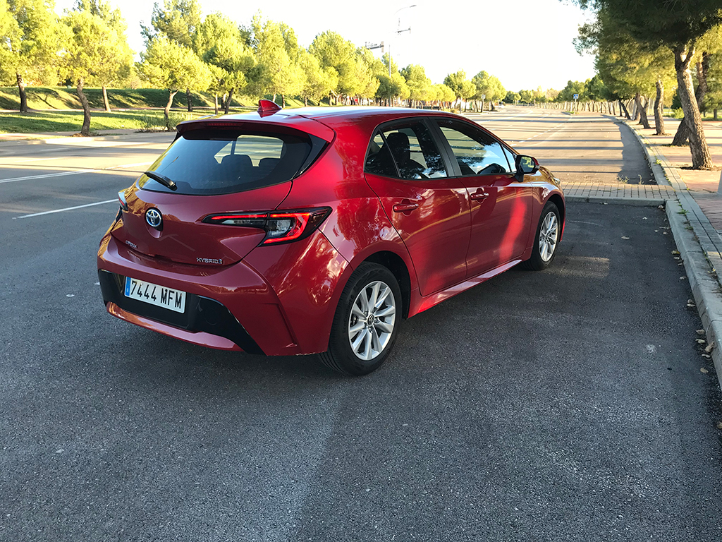 A prueba el Nuevo Toyota Corolla 140H la mejor elección