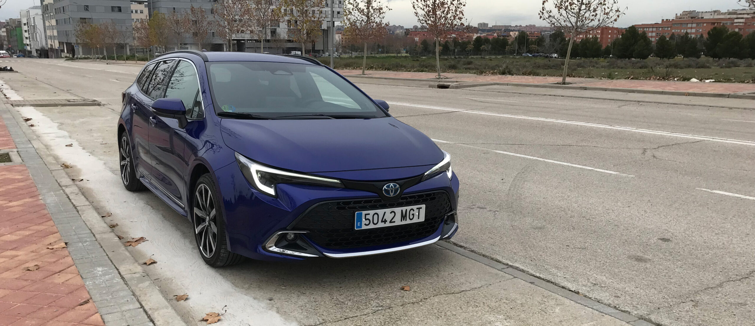 Prueba Toyota Corolla Touring Sports 200h más que un familiar al uso