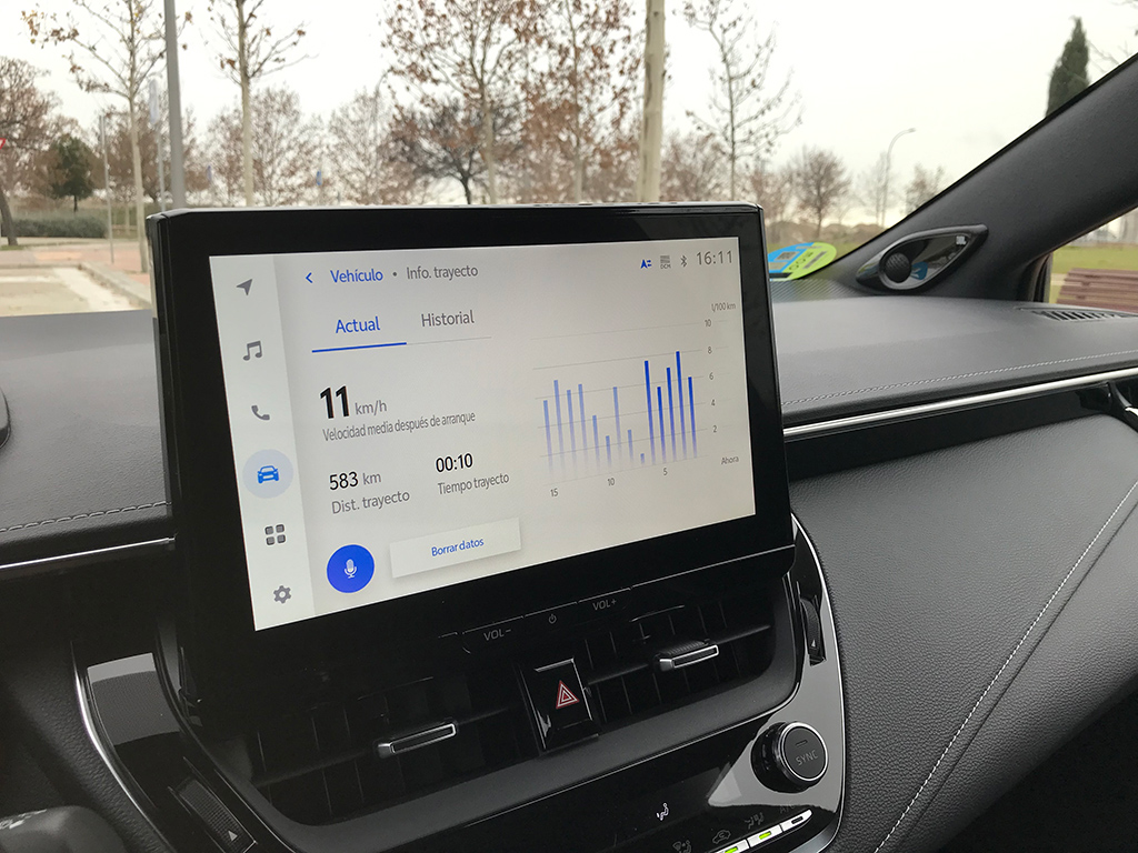 Prueba Toyota Corolla Touring Sports 200h más que un familiar al uso