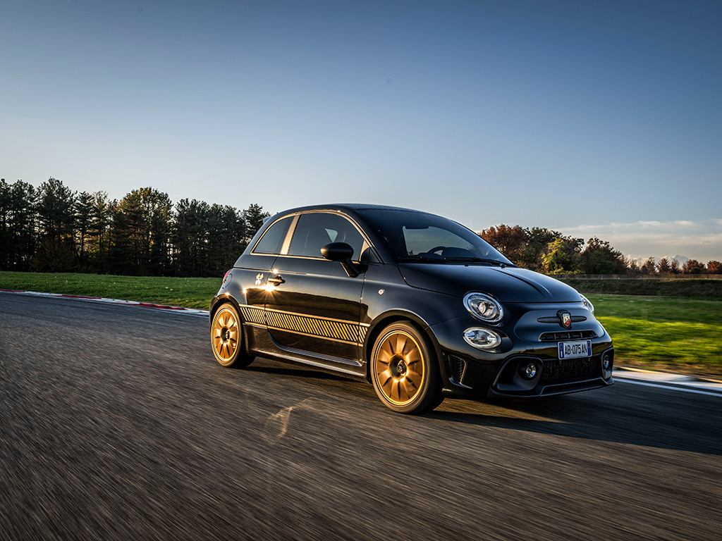 Nuevo ABARTH 695 75° Anniversario