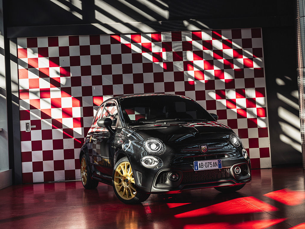 Nuevo ABARTH 695 75° Anniversario