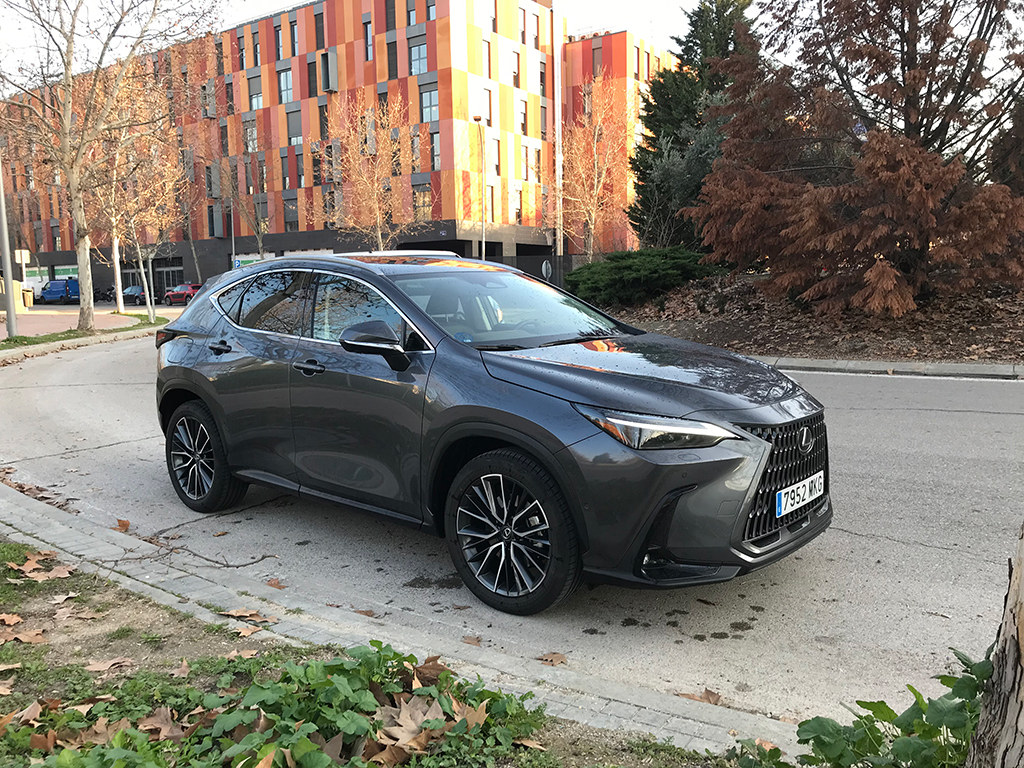 A prueba el Lexus NX 450h+ híbrido enchufable Premium