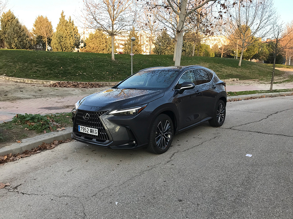 A prueba el Lexus NX 450h+ híbrido enchufable Premium