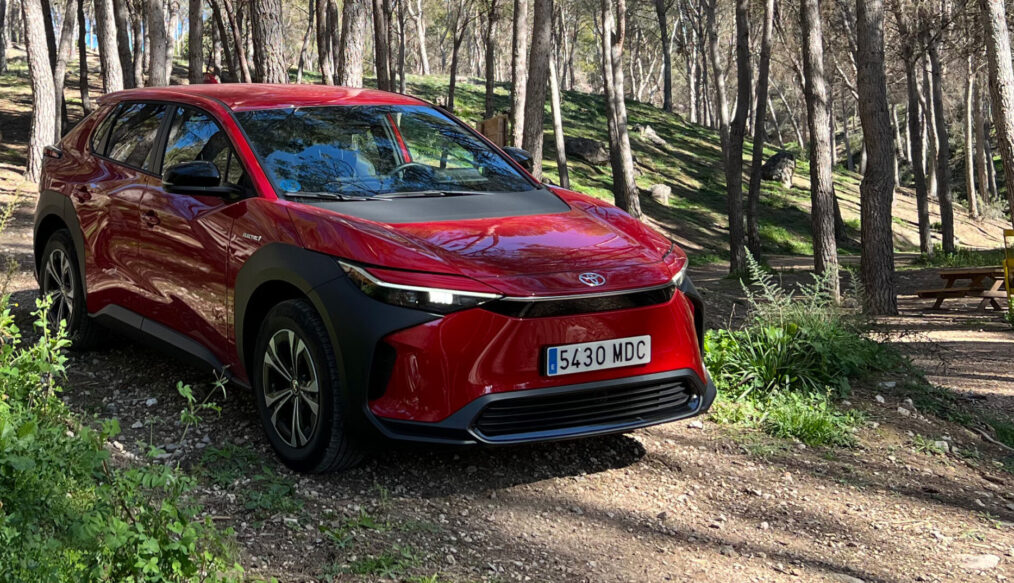 A prueba el nuevo Toyota bZ4X el eléctrico 100% de Toyota