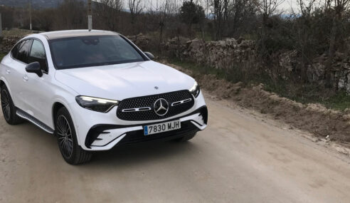 Mercedes-Benz GLC Coupé 300 de ¿algún rival en la sala?