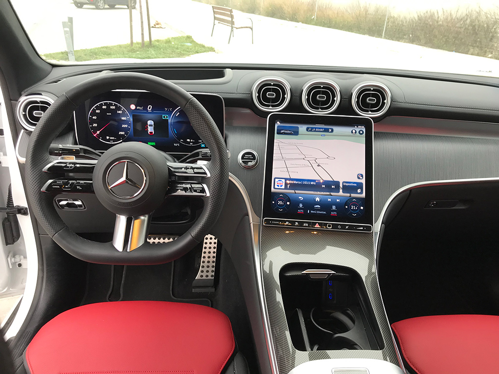 Mercedes-Benz GLC Coupé 300 de ¿algún rival en la sala?
