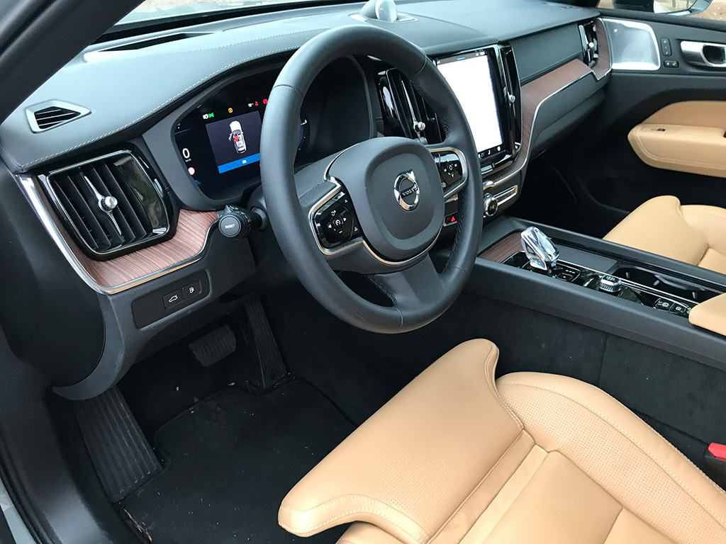 Volvo XC60 T6 AWD, el SUV Premium ahora híbrido enchufable