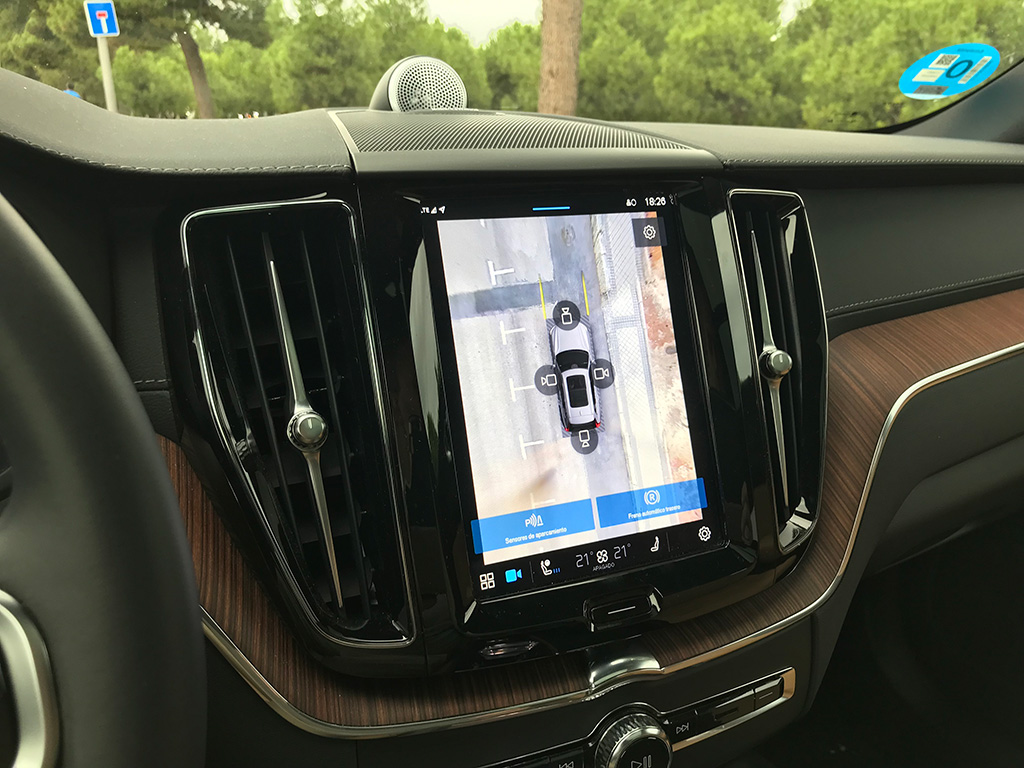 Volvo XC60 T6 AWD, el SUV Premium ahora híbrido enchufable