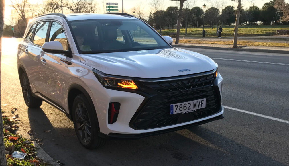 Prueba DFSK 600 el SUV de 7 plazas más económico