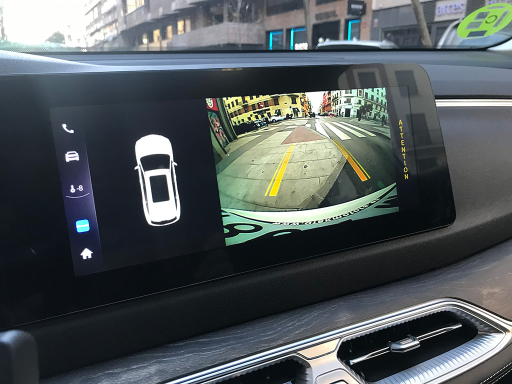 Prueba DFSK 600 el SUV de 7 plazas m'as económico