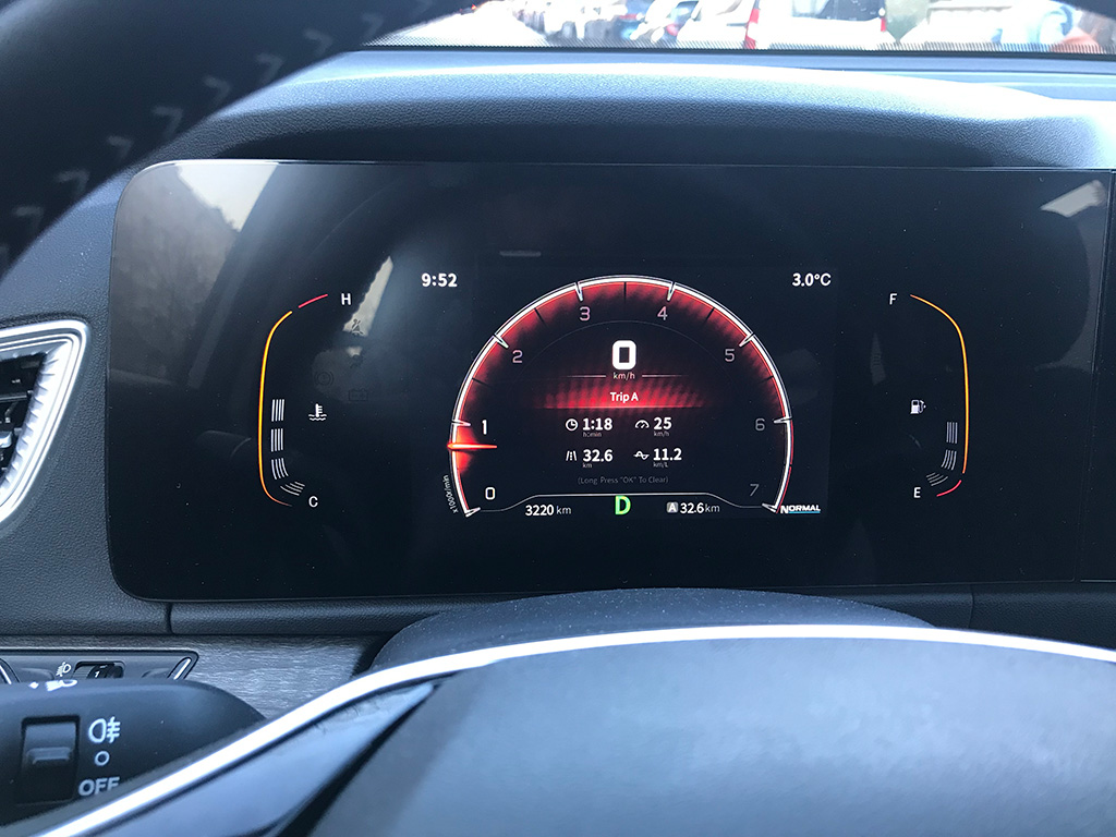Prueba DFSK 600 el SUV de 7 plazas m'as económico
