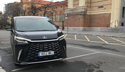 Prueba nuevo Lexus LM Bienvenidos al Jet Privado de las 4 ruedas