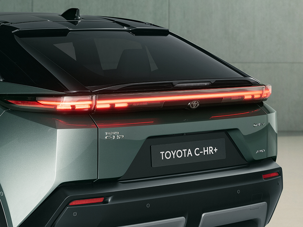 Nuevo Toyota C-HR+