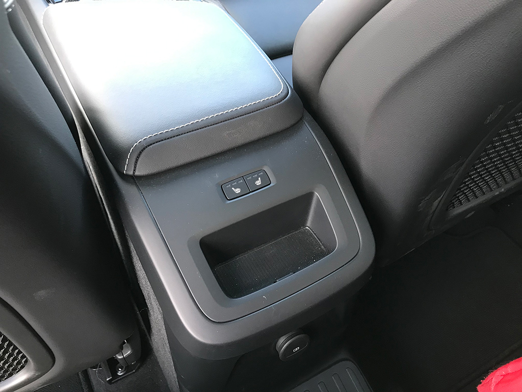 Prueba Volvo XC60 Black Edition no pasa desapercibido
