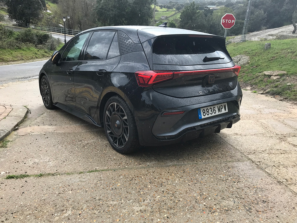 Prueba nuevo CUPRA Born VZ