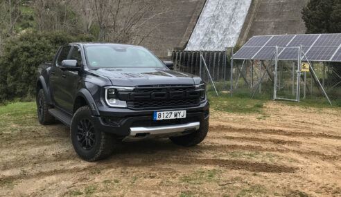Prueba Ford Ranger Raptor creada para trabajar y disfrutar