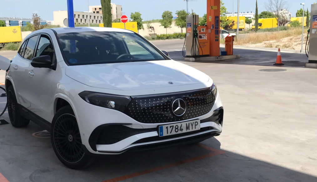 Prueba Mercedes EQA 250+ AMG Night EDITION