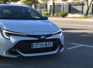 Prueba Toyota Corolla Touring Sports