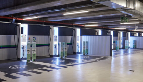 Inaugurado en Nuevos Ministerios la mayor estación de carga rápida y ultrarrápida de vehículos eléctricos de Madrid