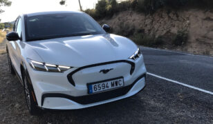 A prueba el Ford Mustang Mach-e con el sistema BlueCruise