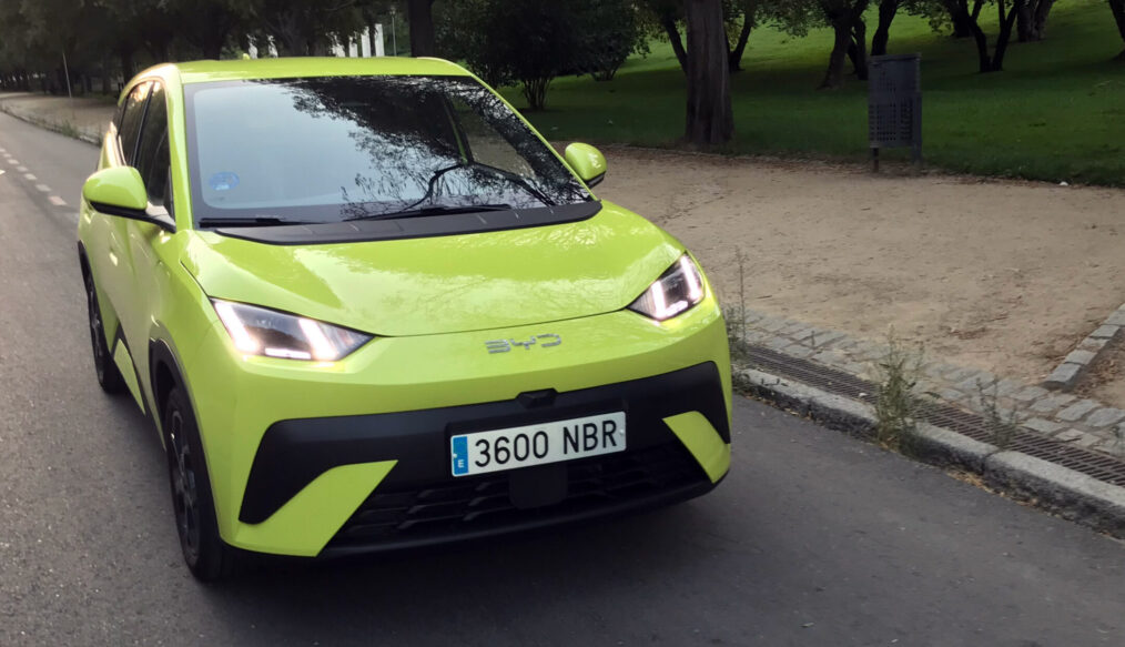 Prueba BYD Dolphin Surf el compacto eléctrico más económico