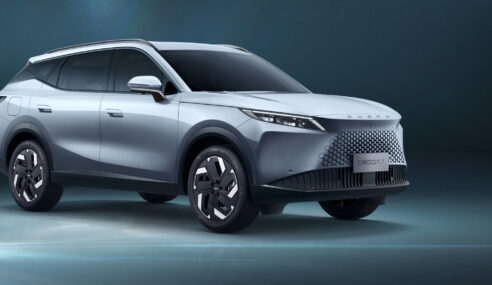 El nuevo OMODA 7 estrena el aparcamiento autonómo