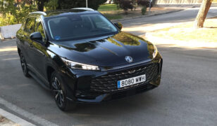 Prueba MG HS PHEV, el buque insignia de MG