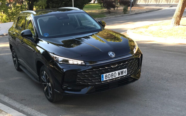 MG HS PHEV desde solo 24.540 euros