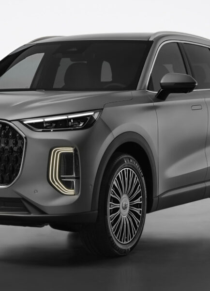 Nuevo EBRO S900 PHEV desde 38.990 euros