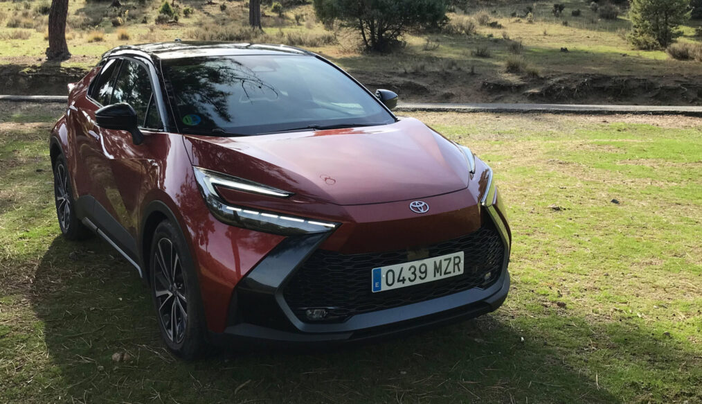Prueba Toyota C-HR HEV el híbrido, del SUV compacto de más éxito