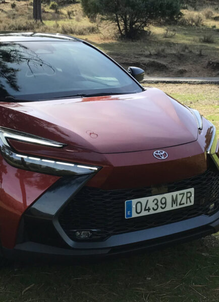 Prueba Toyota C-HR HEV el híbrido, del SUV compacto de más éxito