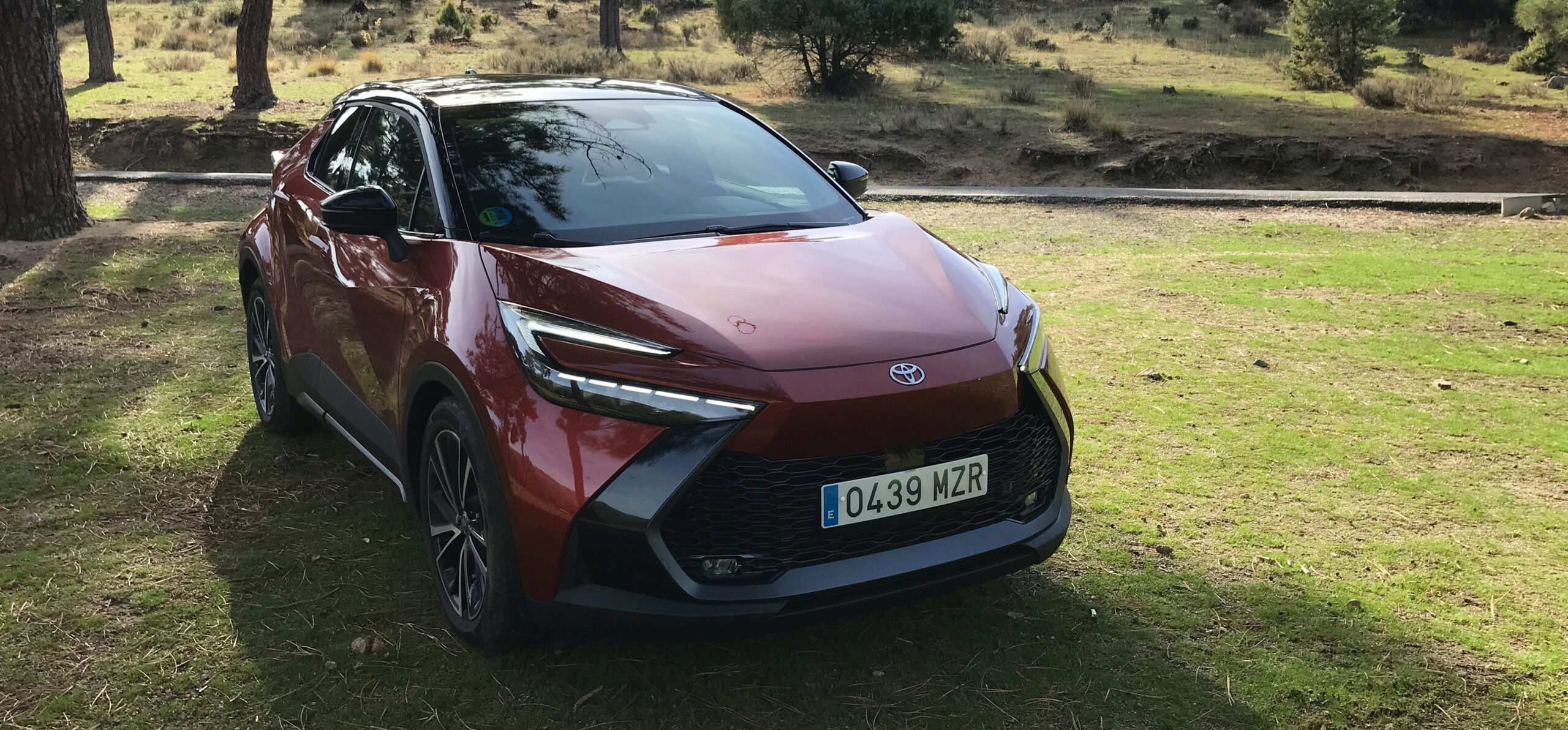 A prueba el Toyota C-HR HEV