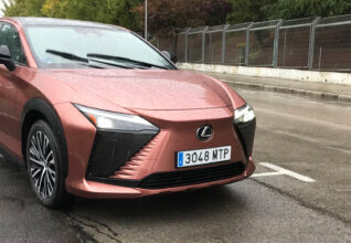 Lexus RZ 300e a prueba. Elegancia deportiva.