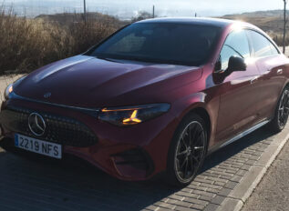 Nuevo Mercedes-Benz CLA elegido Car of the Year 2026