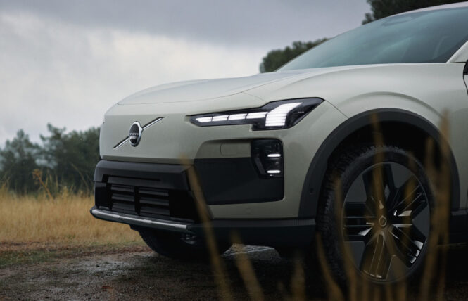 Volvo EX30 y EX60 Cross Country