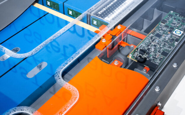 MG, primer fabricante del mundo en lograr la producción en serie de baterías semisólidas