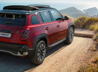 RENAULT 4 E-TECH ELÉCTRICO PLEIN SUD®