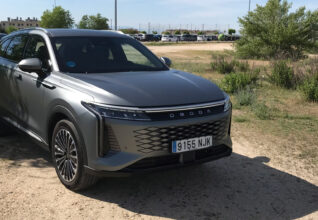 OMODA 9 PHEV I A prueba el buque insignia