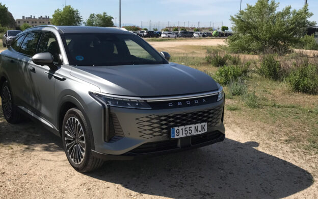 OMODA 9 PHEV I A prueba el buque insignia
