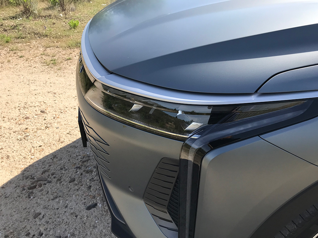 OMODA 9 PHEV I A prueba el buque insignia