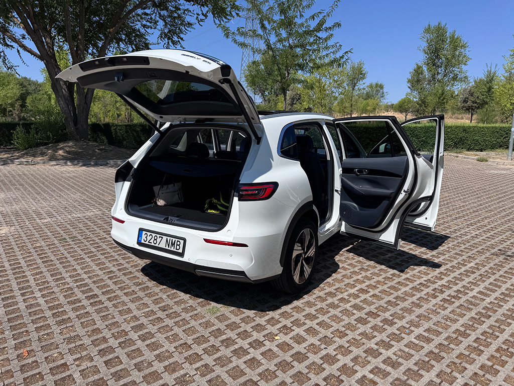 Nuevo GEELY E5 I Prueba y review