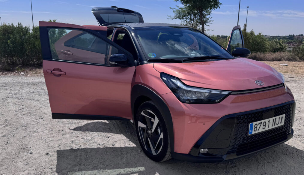 Probamos el nuevo Toyota Aygo X Cross HEV