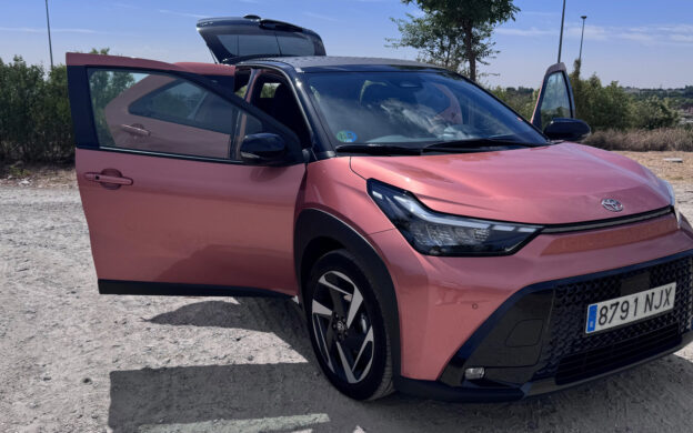 Probamos el nuevo Toyota Aygo X Cross HEV
