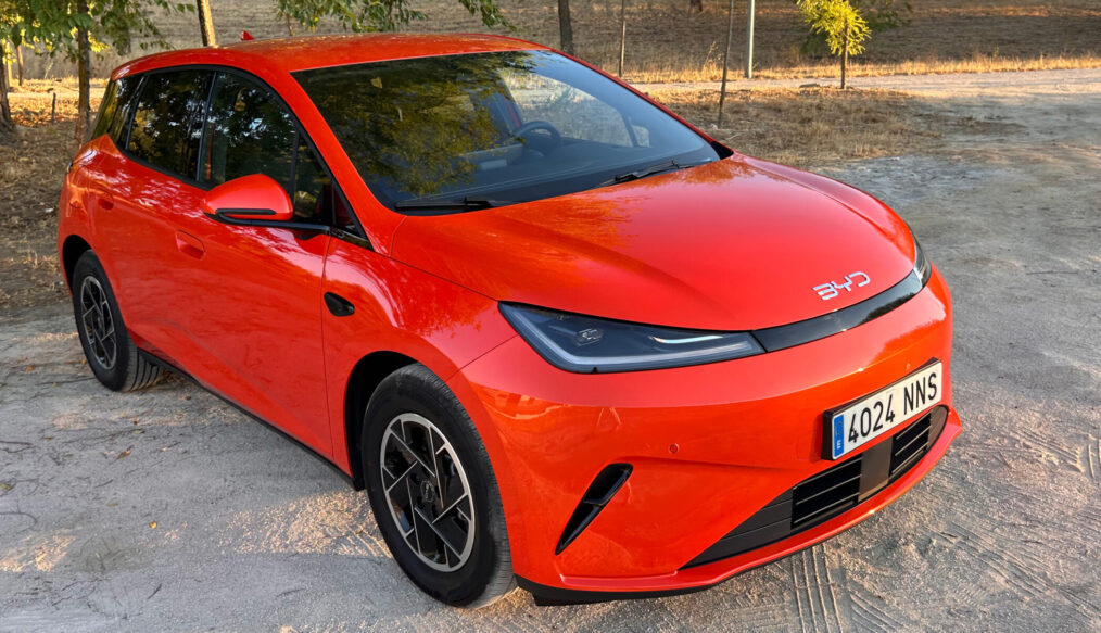 BYD Dolphin G DM-i, el primer híbrido enchufable del Segmento B
