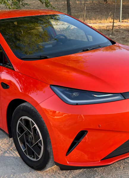 BYD Dolphin G DM-i, el primer híbrido enchufable del Segmento B